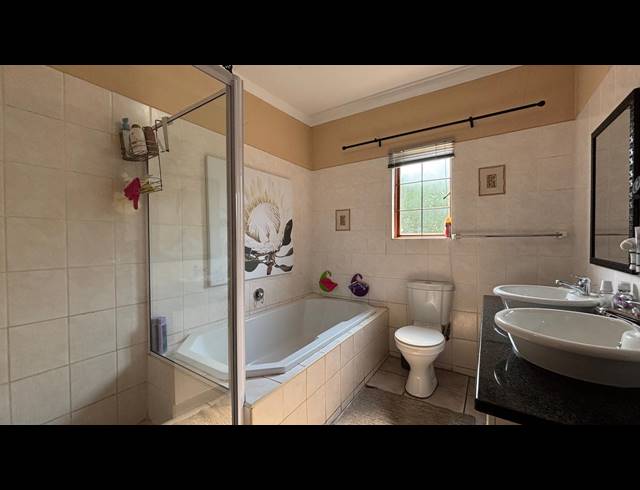 3 BEDROOM HOUSE TO LET IN STONEHENGE